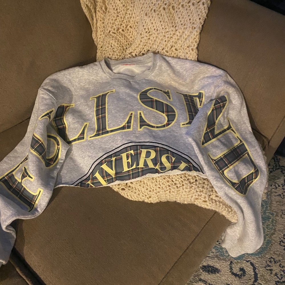 Woman’s  sweatshirt